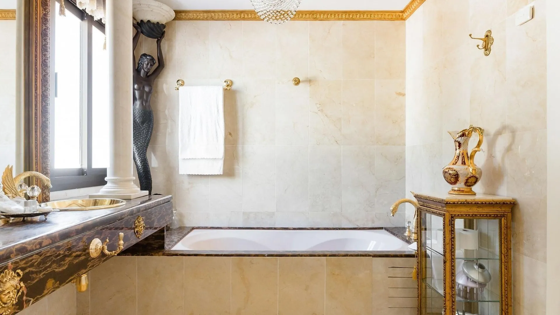 Villa Royal Roman Empire Marbella